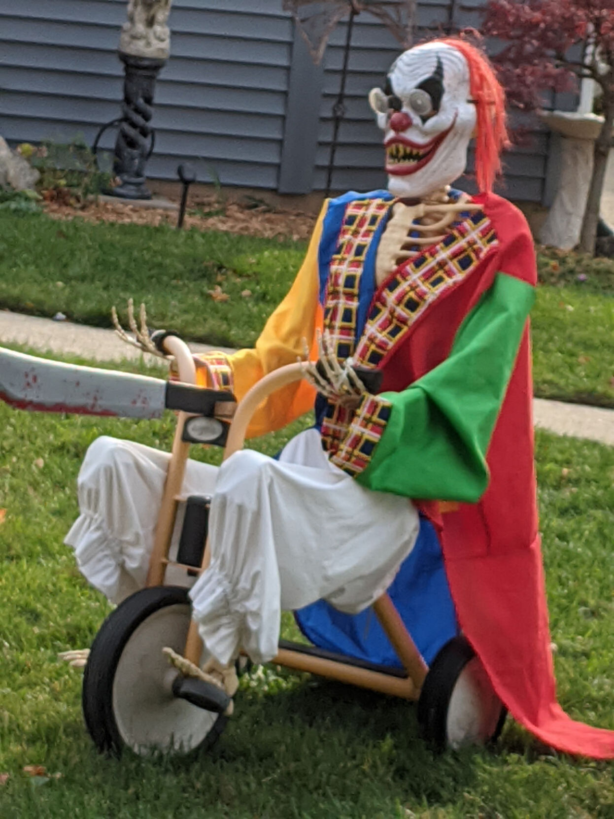 Halloween house clown at 1921 81st Street.jpg